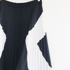 Anthropologie Skirts - Anthropologie Lapis Pleated Midi Skirt Anthropologie Skirts - Anthropologie Lapis Pleated Midi Skirt